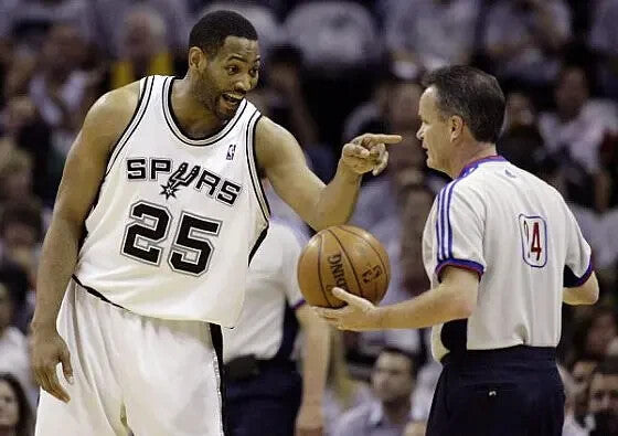 Robert Horry Signed San Antonio Spurs Jersey (PSA COA) 7xNBA Champion / Forward