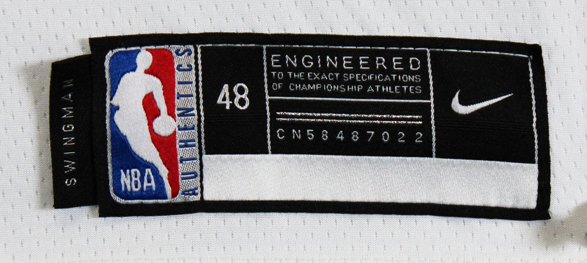 Thunder Shai Gilgeous-Alexander Signed White Nike Swingman Jersey PSA #AP22765