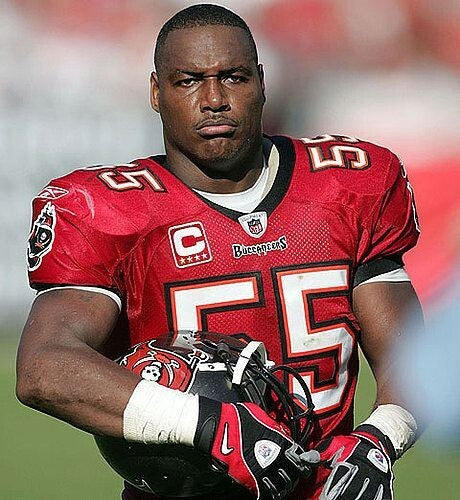 Derrick Brooks Signed Tampa Bay Buccaneers Red Road Jersey (JSA COA) Ex FSU LB