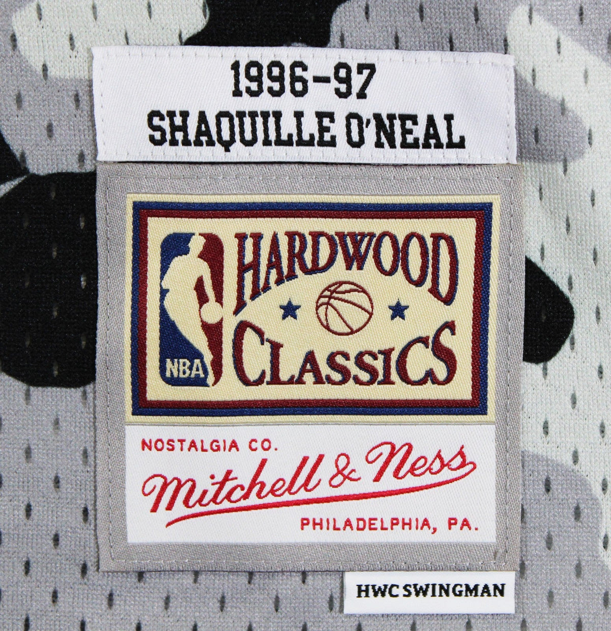 Lakers Shaquille O'Neal Signed Alt Camo M&N 1996-97 HWC Swingman Jersey BAS Wit