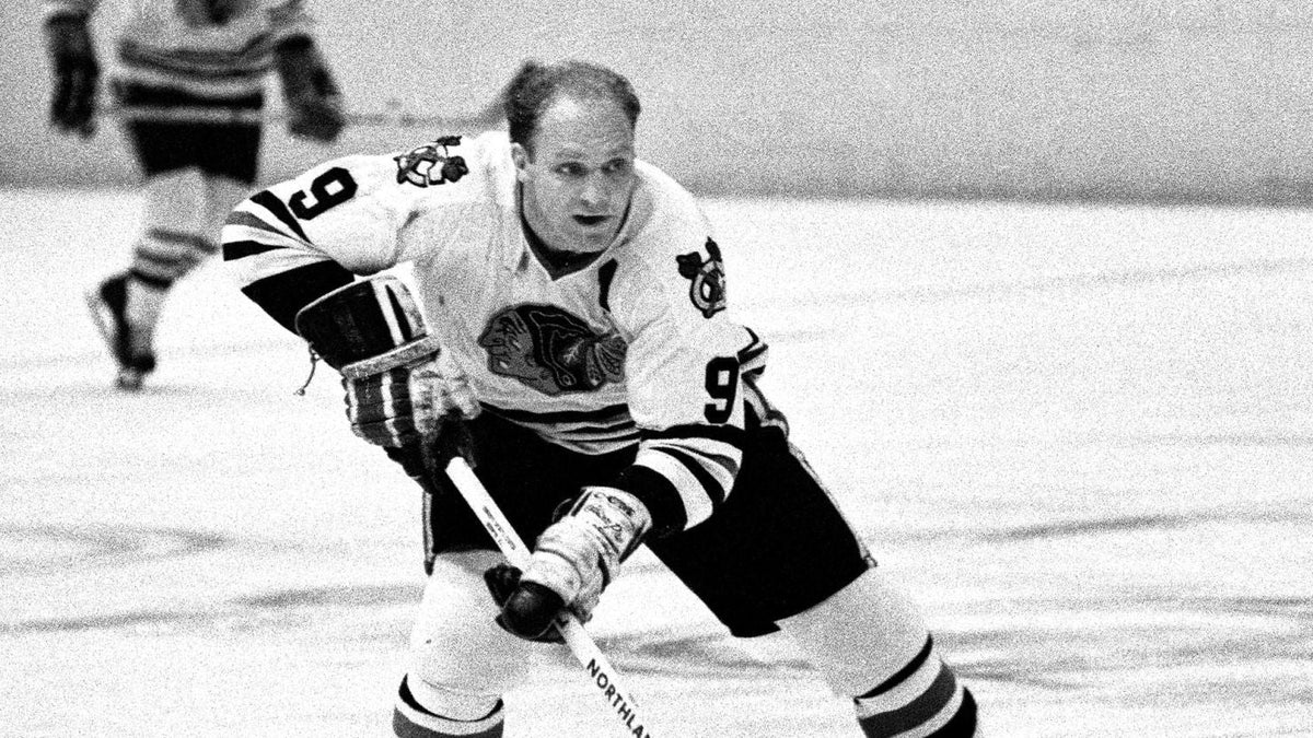 Bobby Hull Signed Chicago Blackhawks Reebok Jersey "The Golden Jet & HOF 83"/PSA
