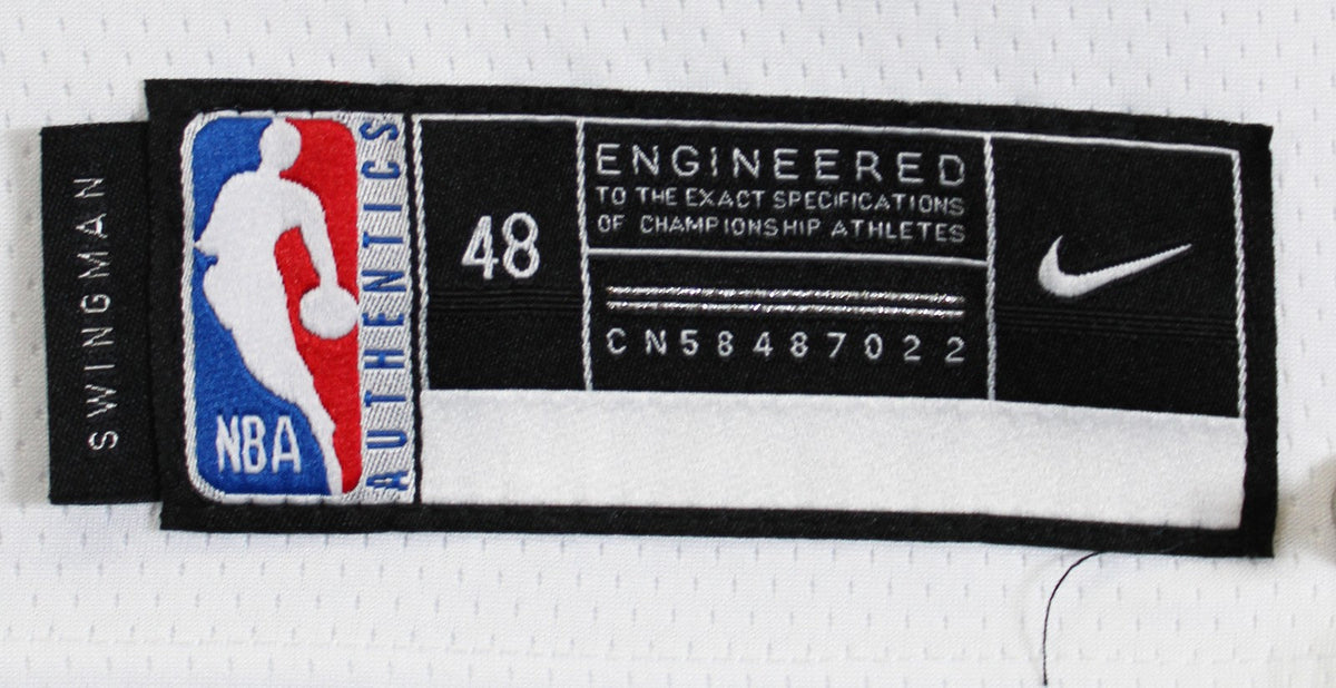 Thunder Shai Gilgeous-Alexander Signed White Nike Swingman Jersey PSA #AP22766