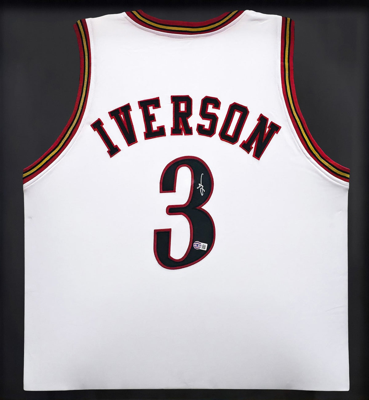 76ERS ALLEN IVERSON AUTOGRAPHED FRAMED WHITE JERSEY BECKETT WITNESS 239068