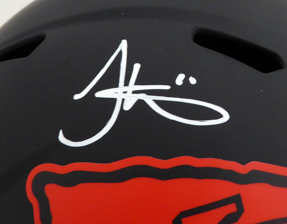 TYREEK HILL AUTOGRAPHED CHIEFS ECLIPSE FULL SIZE SPEED HELMET BECKETT 185952