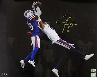 Justin Jefferson Autographed Minnesota Vikings 16x20 Photo Beckett 39042