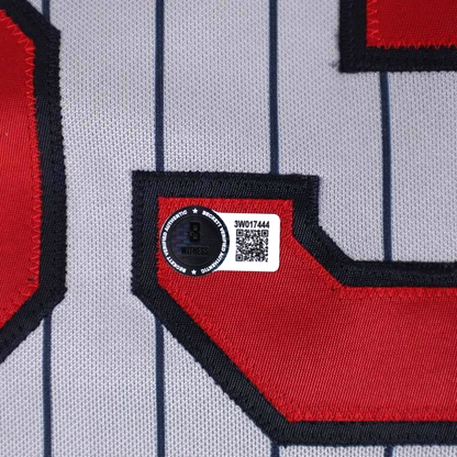 Justin Morneau Signed Minnesota Twins Jersey (Beckett) 2006 AL MVP & 4xAll Star