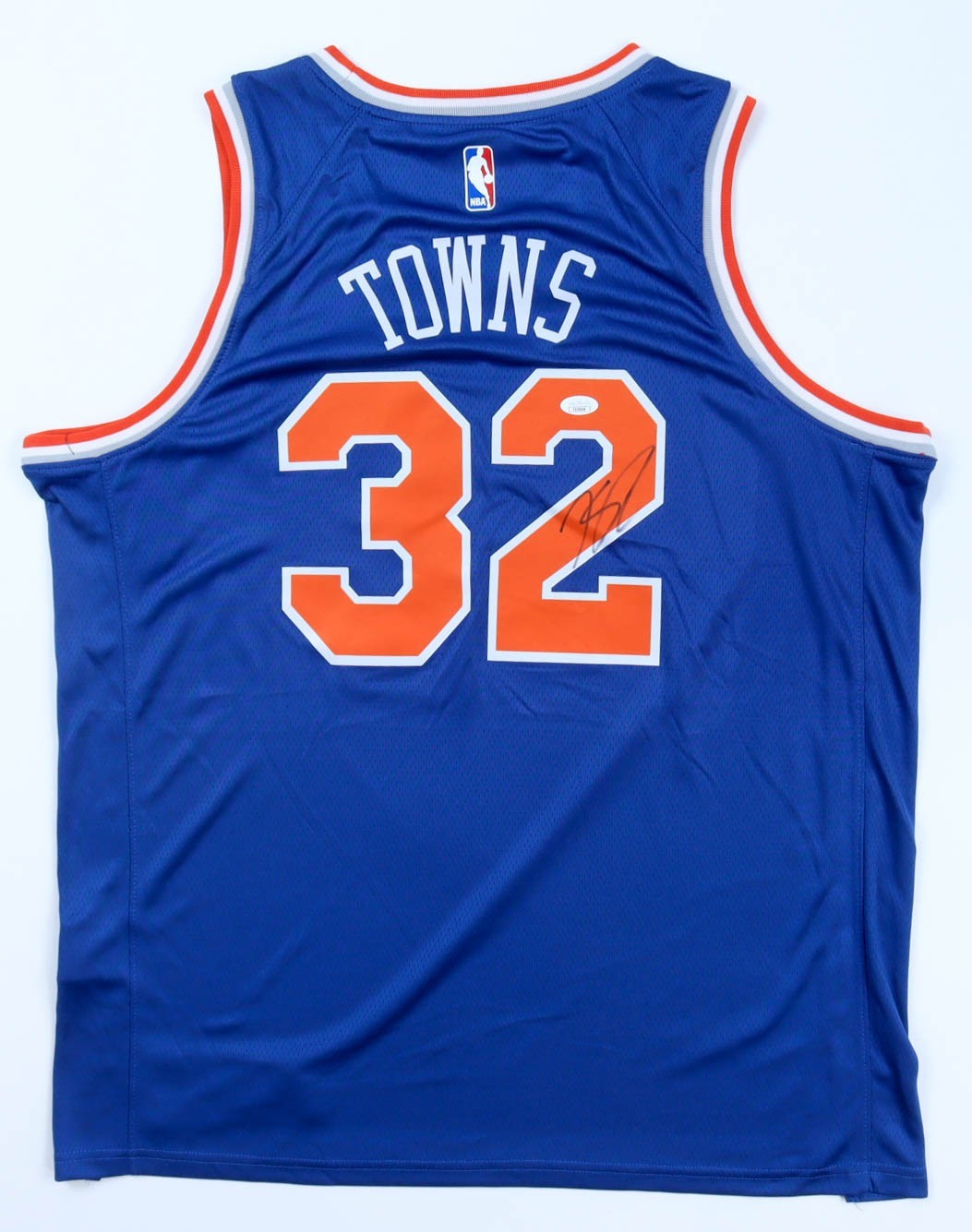 Karl-Anthony Towns Signed New York Knicks Nike Jersey (JSA) 2015 #1 Overall Pck