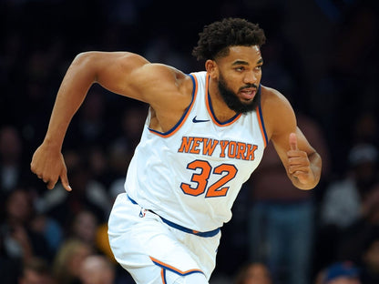 Karl-Anthony Towns Signed New York Knicks Nike Jersey (JSA) 2015 #1 Overall P00k
