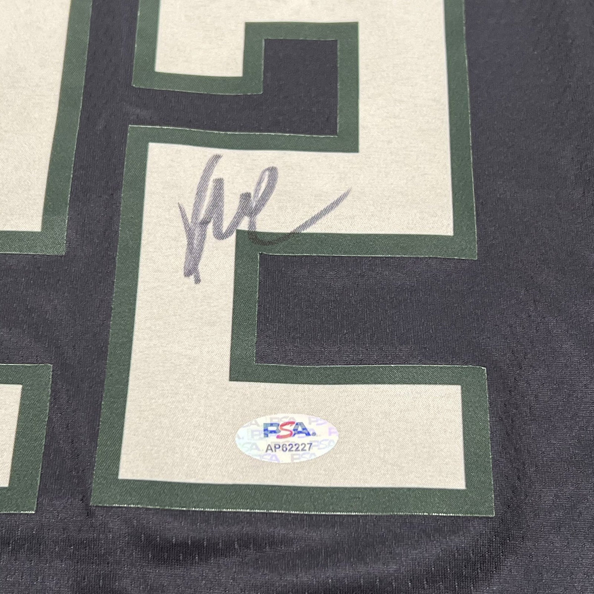 Khris Middleton Signed Jersey PSA Milwaukee Bucks Autographed