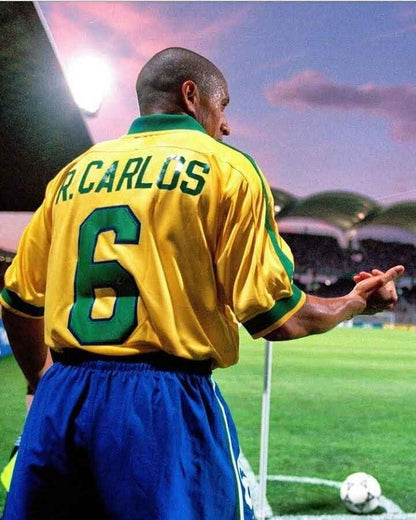 Roberto Carlos Signed Brazil National Team Jersey (Beckett) 2002 World Cup Champ