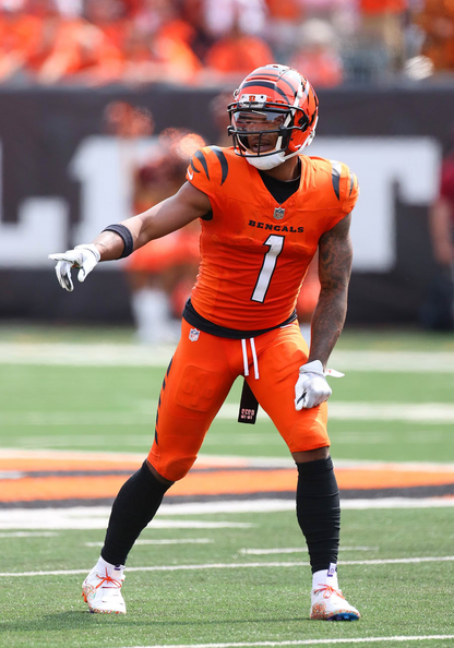 Ja'Marr Chase Signed Cincinnati Bengals Jersey (JSA) 2021 Top Draft Pick / WR