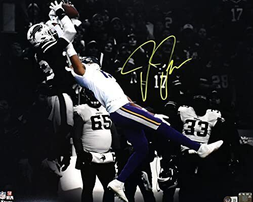 Justin Jefferson Autographed Vikings 16x20 Spotlight Photo-Beckett W Hologram