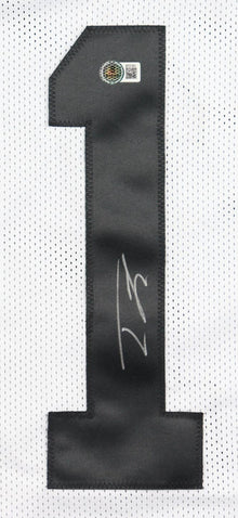 Tre Tucker Signed Las Vegas Raiders Jersey (Beckett) Ex Bearcat Wide Receiver