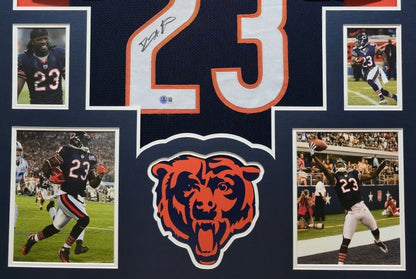 FRAMED CHICAGO BEARS DEVIN HESTER AUTOGRAPHED SIGNED JERSEY BECKETT HOLO