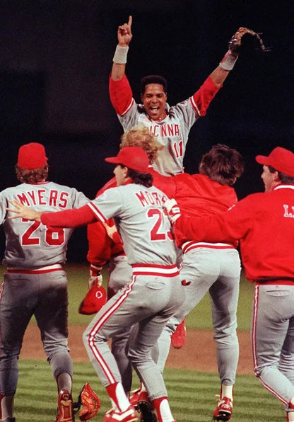 1990 World Series Champions Reds Team-Signed Bat by 8 Larkin, Davis, Rijo, Sabo+