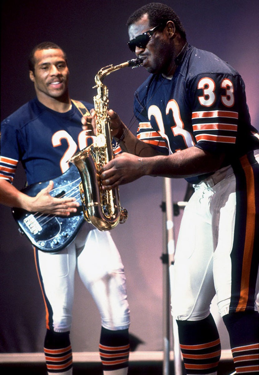 Calvin Thomas Signed Chicago Bears Jersey Inscribed "S.B. XX " (Beckett) R.B.