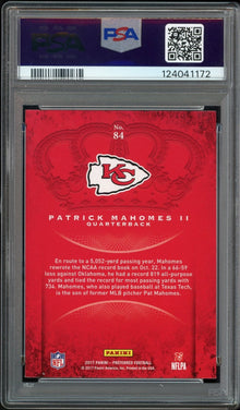 2017 Panini Crown Royale #84 Patrick Mahomes RC Rookie On Card PSA 9/10 Auto