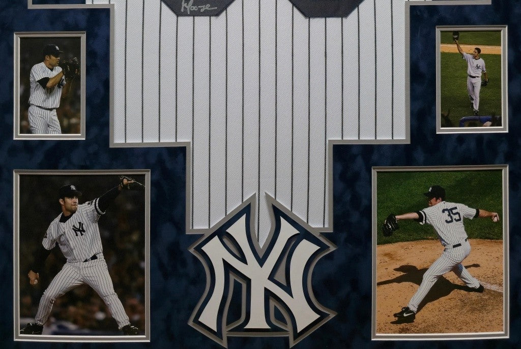 FRAMED NEW YORK YANKEES MIKE MUSSINA AUTOGRAPHED SIGNED JERSEY JSA COA