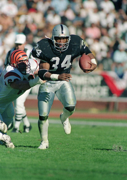 Bo Jackson Signed Oakland Raiders Jersey (Beckett) #1 Overall Pick 1986 Draft