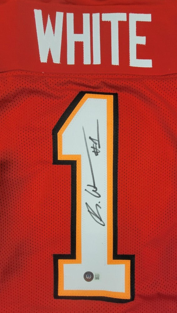 Rachaad White Signed Tampa Bay Buccaneers Jersey (Beckett) 2022 3rd Rnd Pick RB