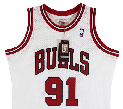 Bulls Dennis Rodman "HOF 2011" Signed White M&N HWC Swingman Jersey BAS Witness