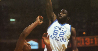 James Worthy Signed North Carolina Tar Heels Jersey "82 NCAA Champs" (Beckett)