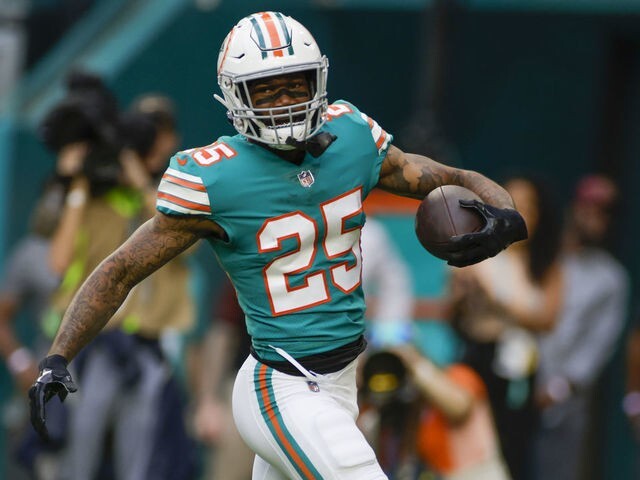 Xavien Howard Signed Miami Dolphins Jersey (JSA COA) 4xPro Bowl Defensive Back