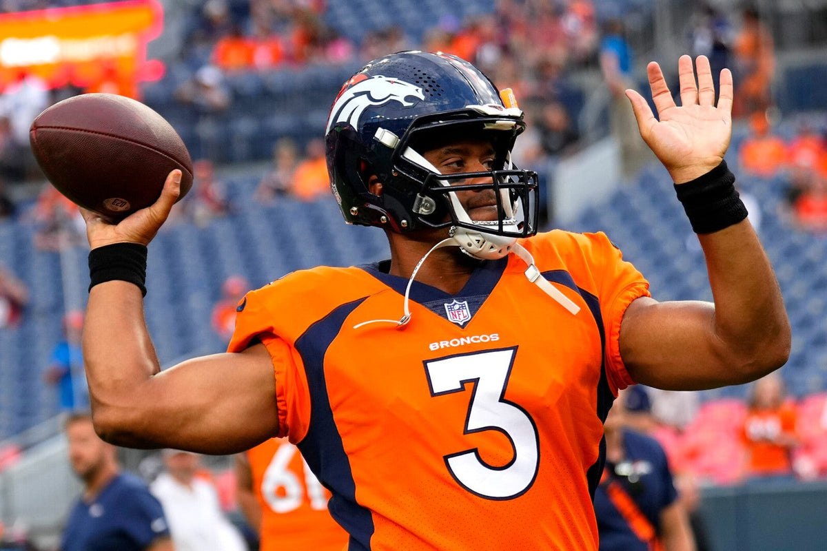 Russell Wilson Signed Denver Broncos Jersey (JSA COA) 9xPro Bowl Quarterback