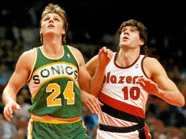 Tom Chambers Signed Seattle Supersonics Home Jersey (JSA COA) 4xAll Star Forward