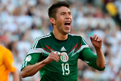 Oribe Peralta Signed Team Mexico Soccer Jersey (Beckett) 2012 Gold Medal