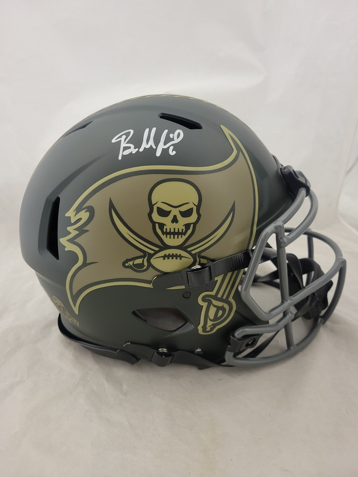 BAKER MAYFIELD SIGNED BUCCANEERS F/S STS4 SPEED AUTHENTIC HELMET BAS QR