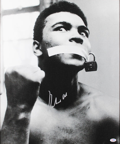 Muhammad Ali Authentic Signed & Framed 20x24 Canvas Auto 10! PSA/DNA #4A54191