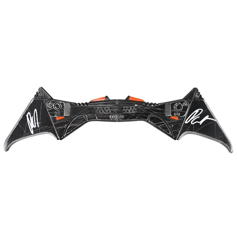 Robert Pattinson Autographed Factory Entertainment 2022 The Batman Batarang