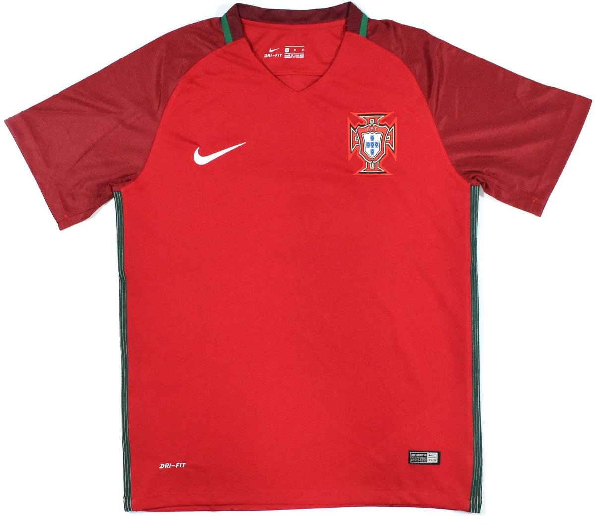 Cristiano Ronaldo Autographed Portugal Home Soccer Jersey #7 - Beckett Holo *M
