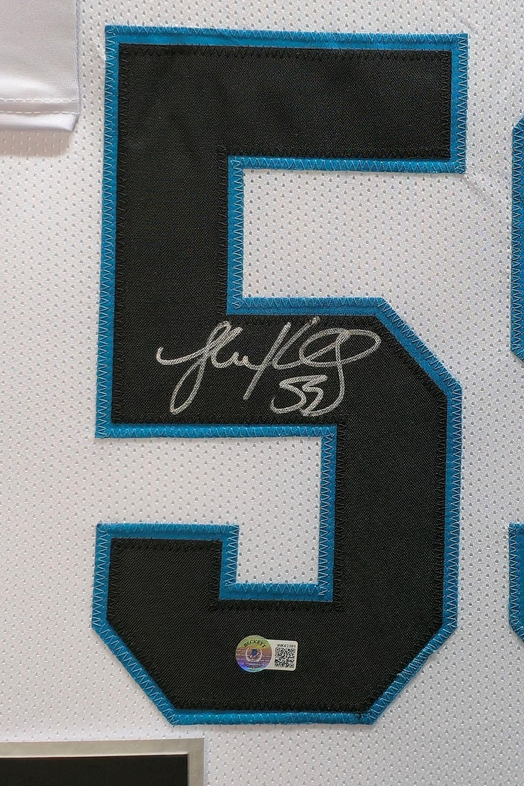 FRAMED CAROLINA PANTHERS LUKE KUECHLY AUTOGRAPHED SIGNED JERSEY BECKETT HOLO