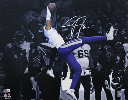 Justin Jefferson Autographed Minnesota Vikings 16x20 Photo BAS 39348