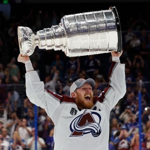 Gabriel Landeskog Signed Quebec Nordiques Throwback Jersey /Beckett Avalanche LW